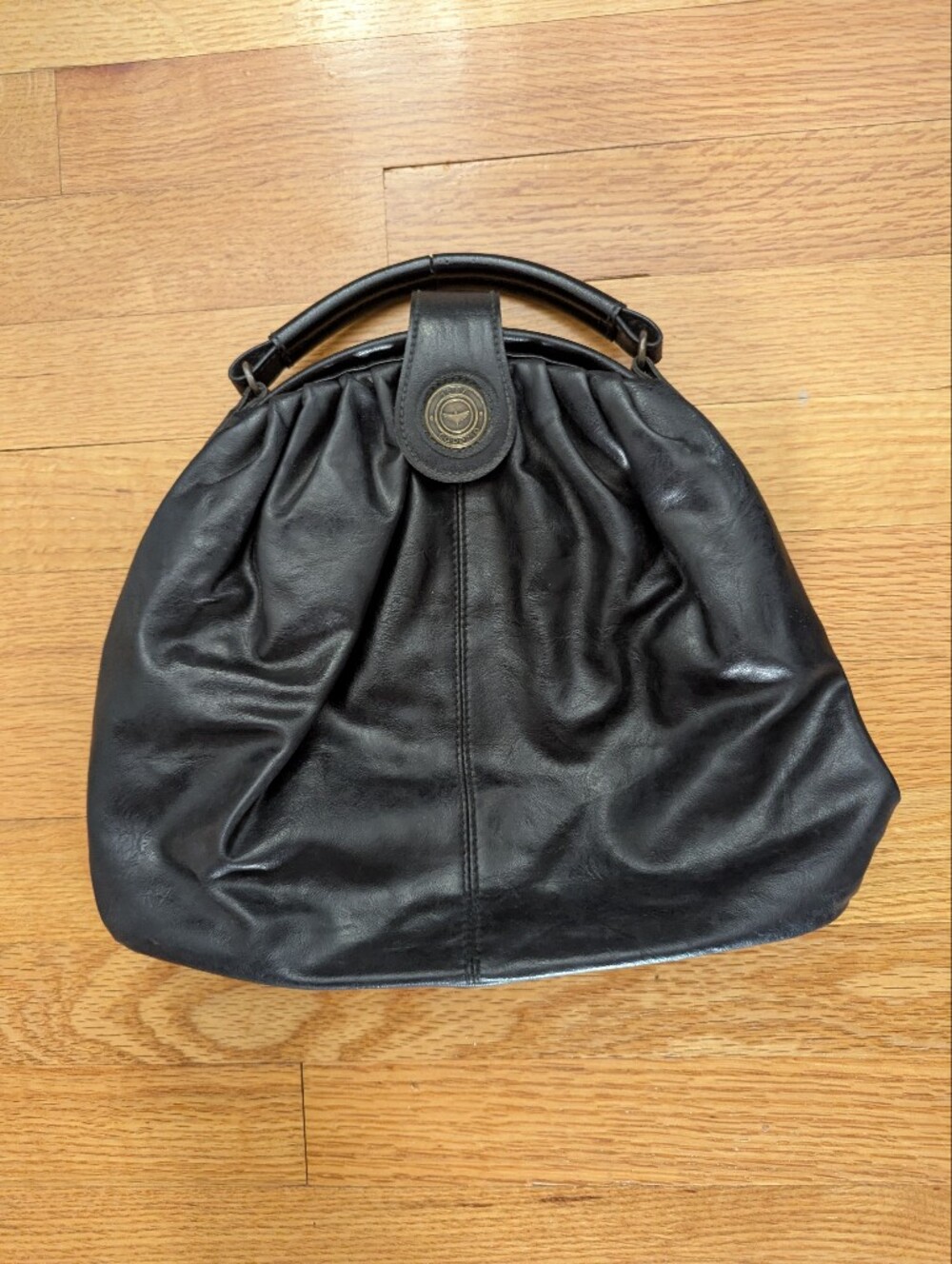 Vintage Black Capezio Handbag Bucket Style Hinge Closure Snaps *read*